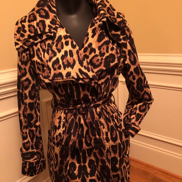 Jackets & Blazers - Leopard print Trench Coat -